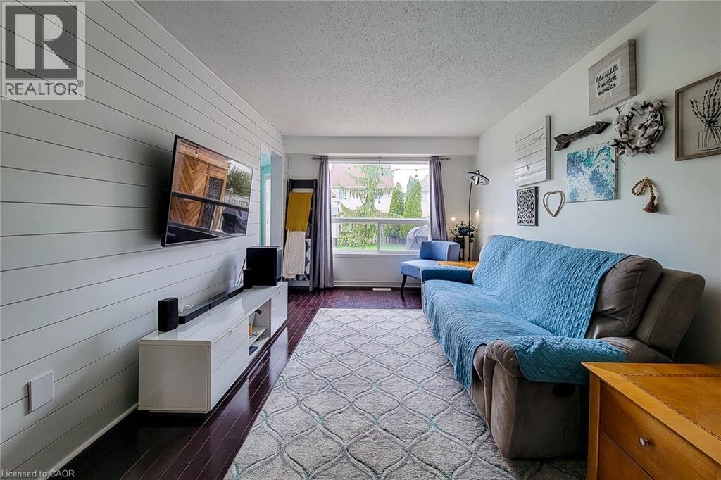 104 HOUGHTON Street thumbnail 20