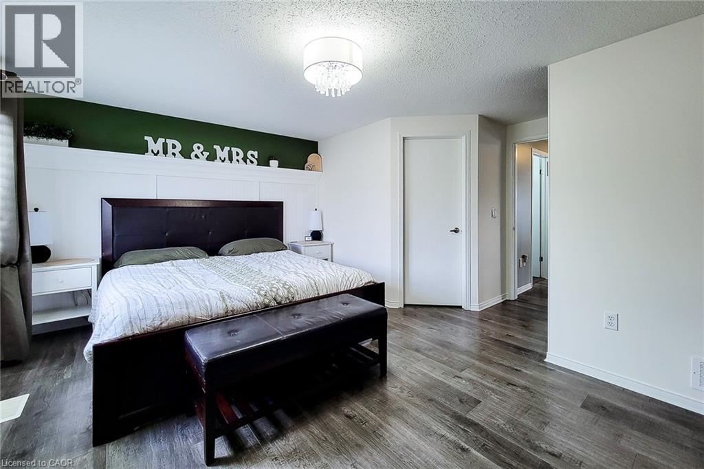 104 HOUGHTON Street thumbnail 33