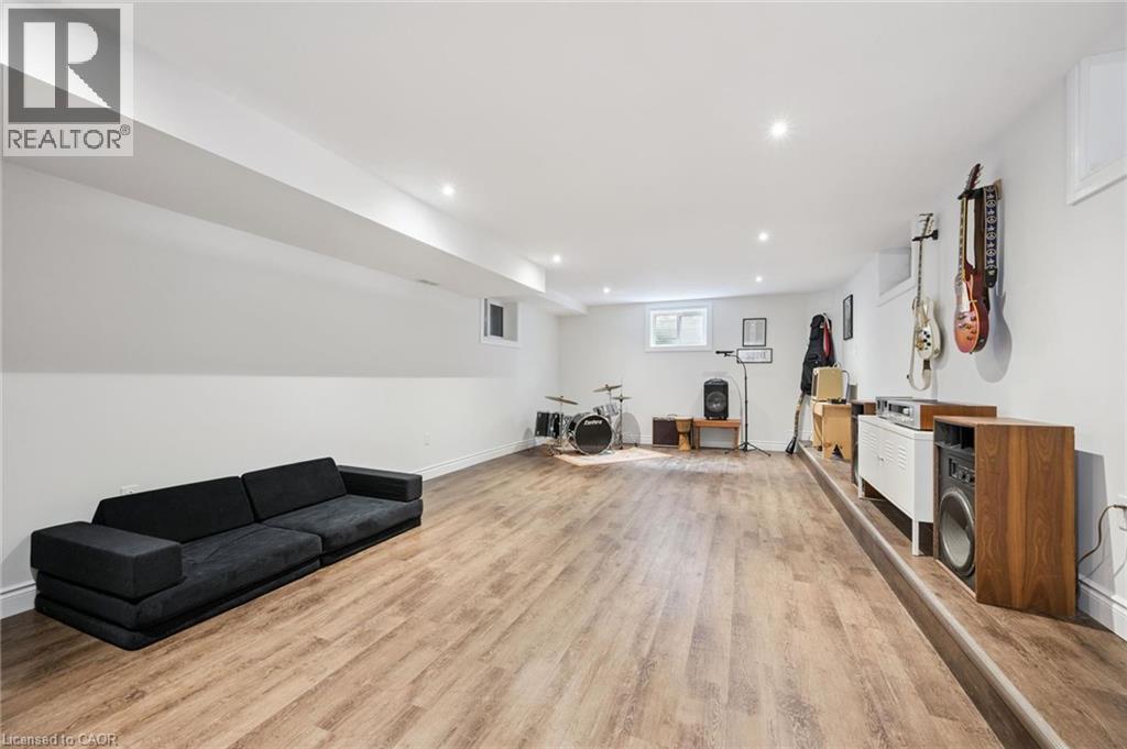 65 SCHWEITZER Street thumbnail 25