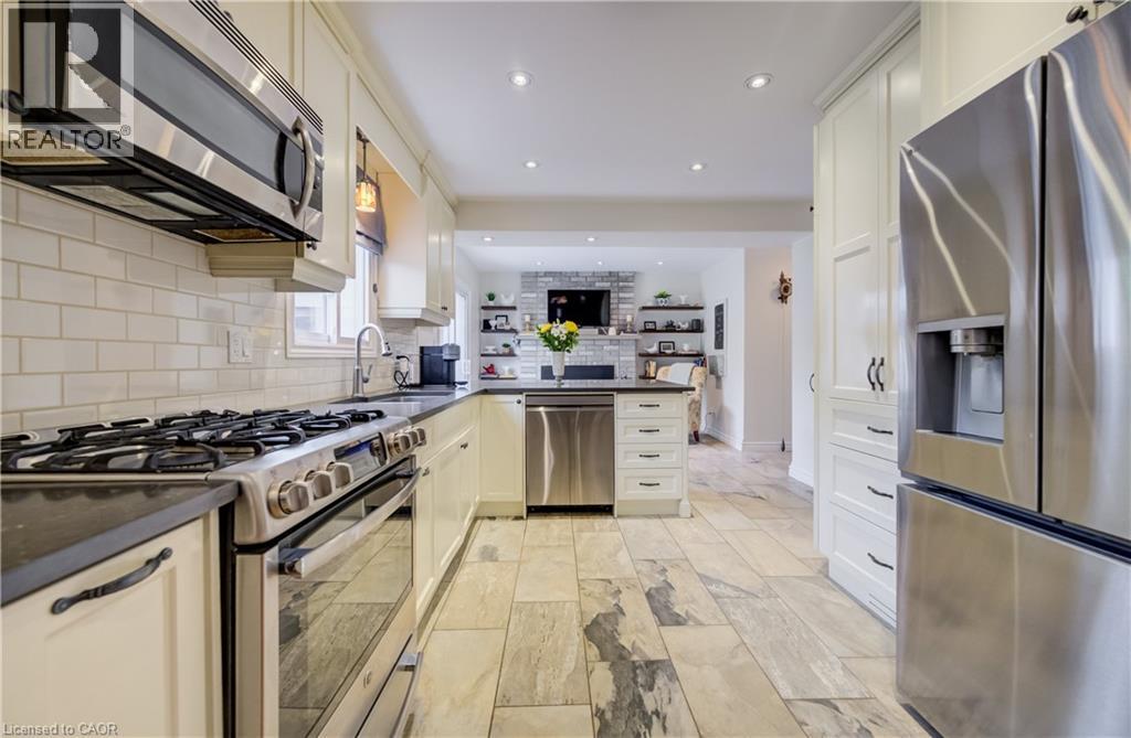 150 BAYNE Crescent thumbnail 7