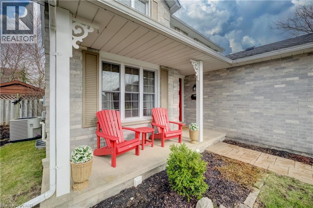 150 BAYNE Crescent thumbnail 2