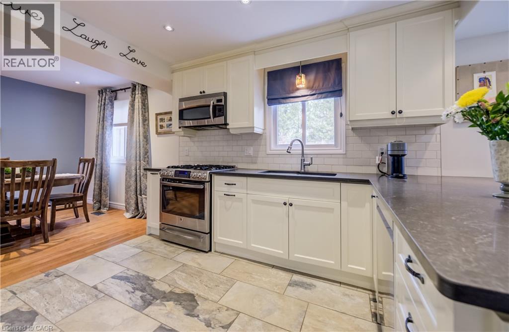 150 BAYNE Crescent thumbnail 9