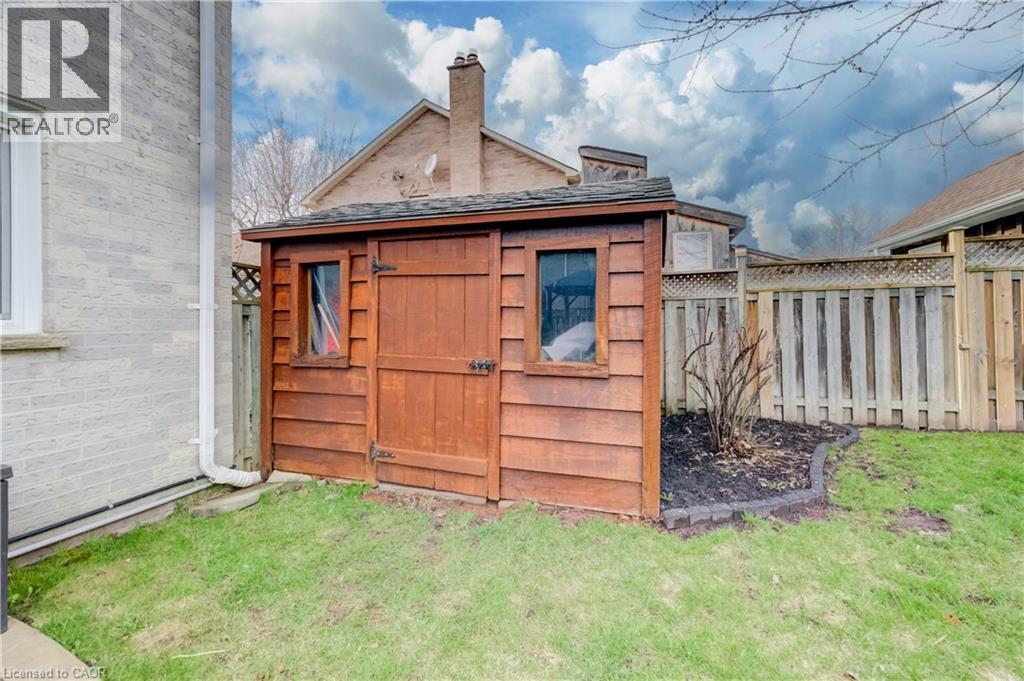 150 BAYNE Crescent thumbnail 29