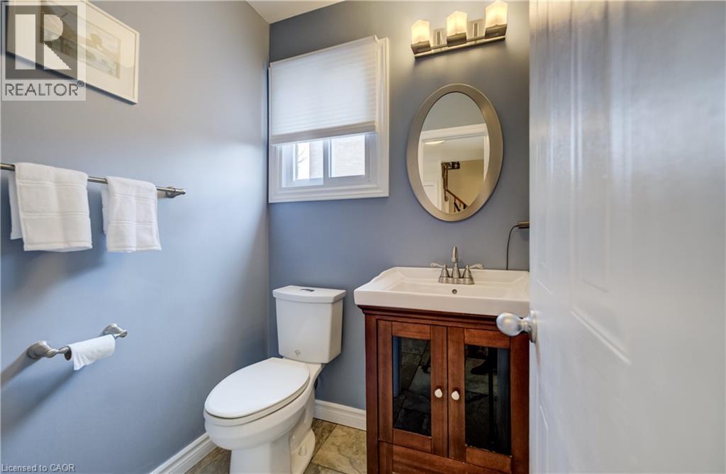 150 BAYNE Crescent thumbnail 12