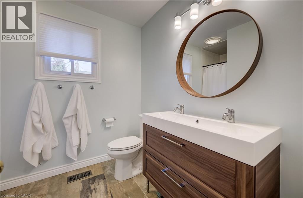 150 BAYNE Crescent thumbnail 17