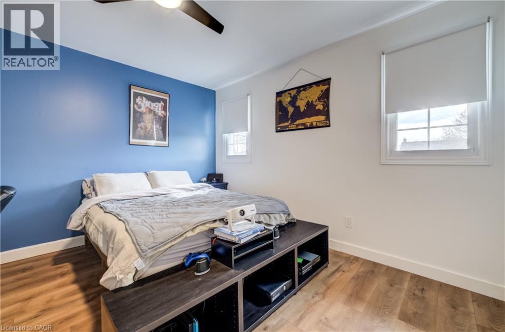 150 BAYNE Crescent thumbnail 20