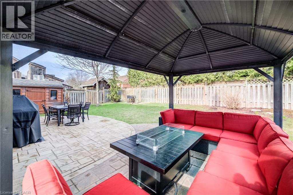 150 BAYNE Crescent thumbnail 33