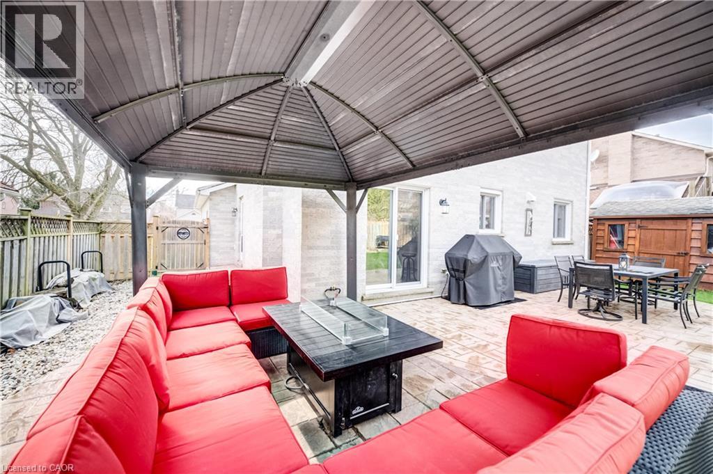 150 BAYNE Crescent thumbnail 32