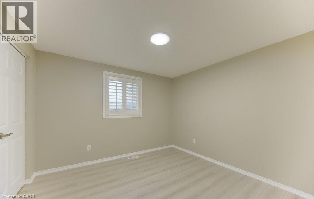 431 LAUSANNE Crescent thumbnail 16