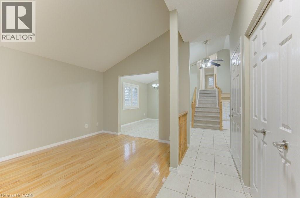 431 LAUSANNE Crescent thumbnail 3