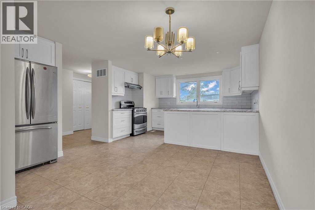 22 BLACKHORNE Crescent thumbnail 15