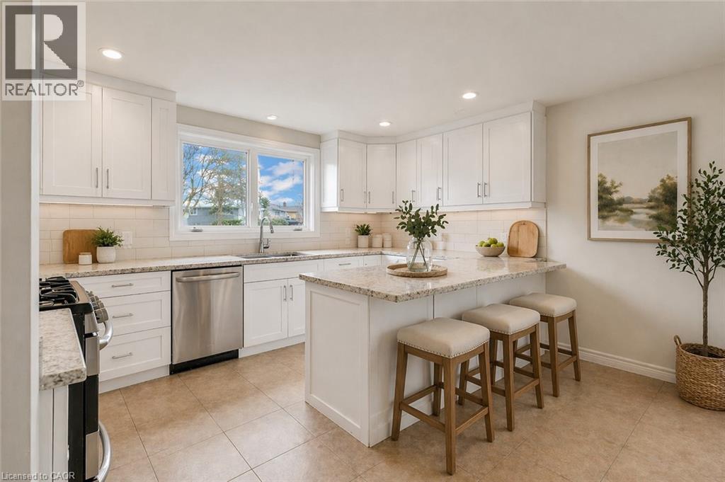 22 BLACKHORNE Crescent thumbnail 10