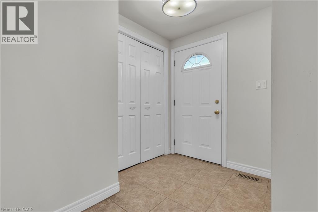 22 BLACKHORNE Crescent thumbnail 8