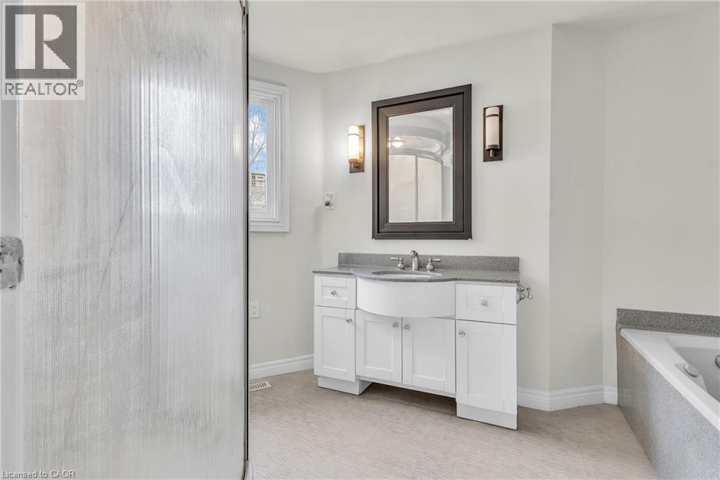 22 BLACKHORNE Crescent thumbnail 29