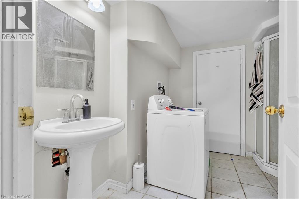 22 BLACKHORNE Crescent thumbnail 38