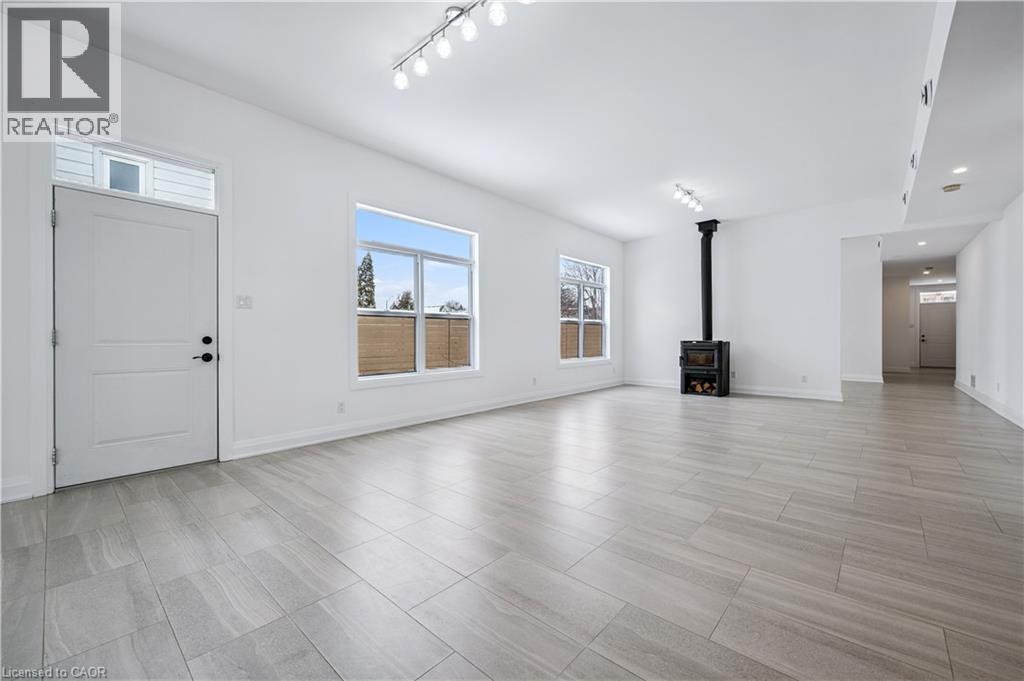 149 WOOLWICH Street thumbnail 10