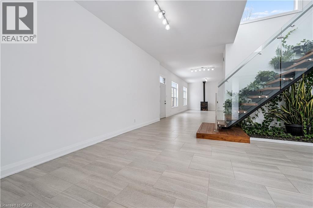 149 WOOLWICH Street thumbnail 5