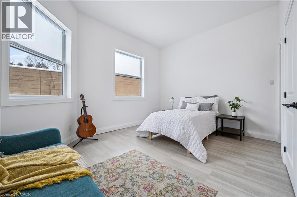 149 WOOLWICH Street thumbnail 28