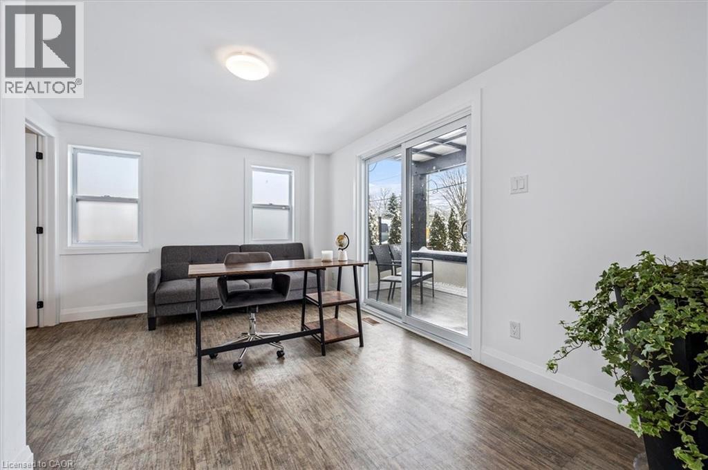 149 WOOLWICH Street thumbnail 23