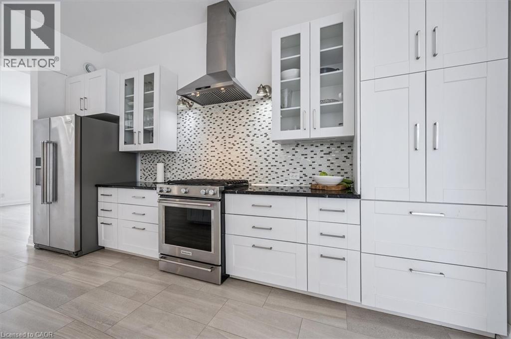 149 WOOLWICH Street thumbnail 16