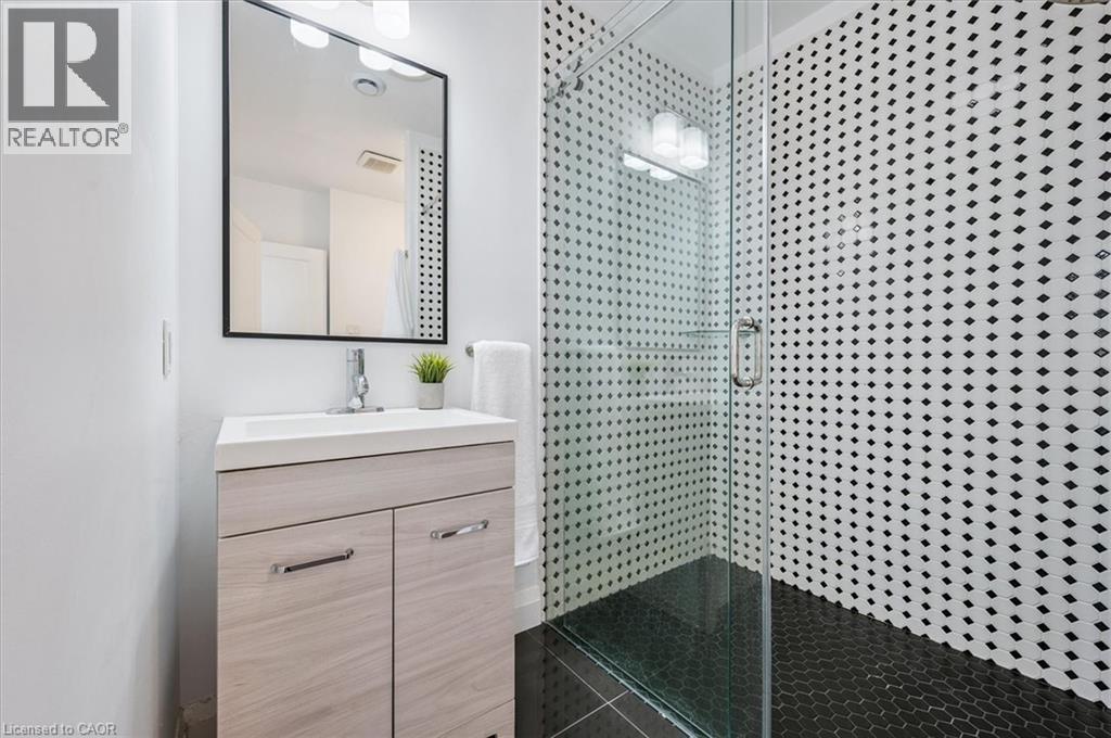 149 WOOLWICH Street thumbnail 30