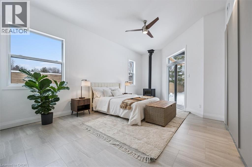 149 WOOLWICH Street thumbnail 35