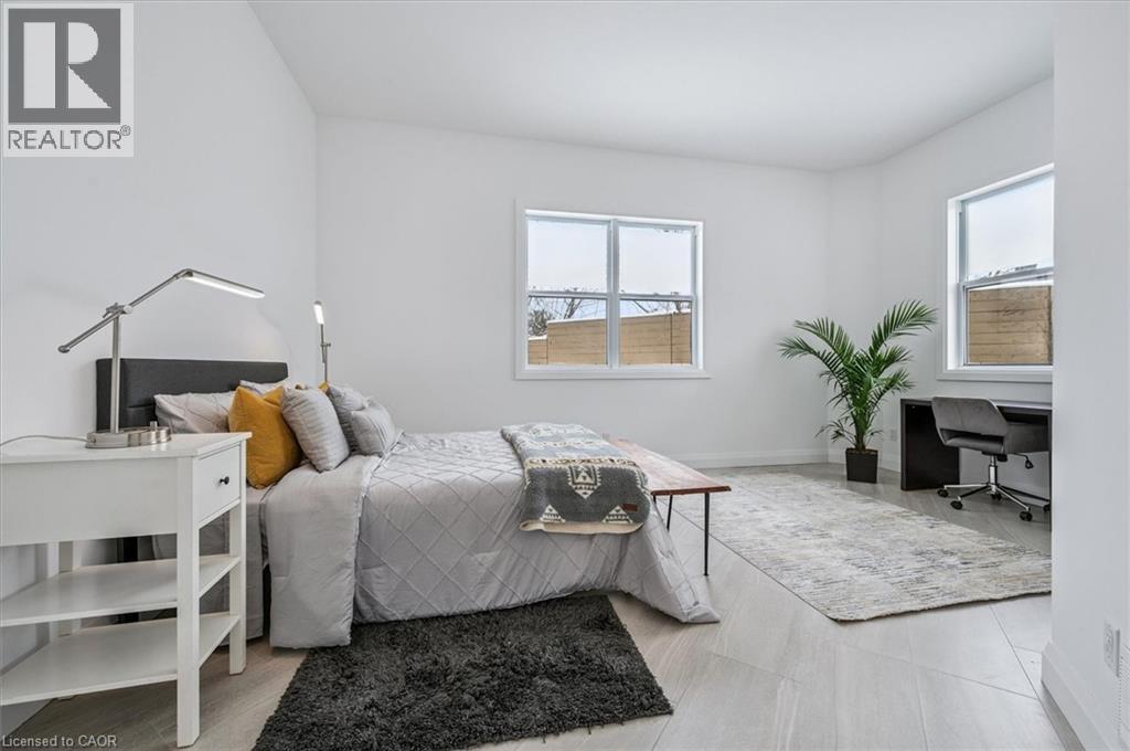 149 WOOLWICH Street thumbnail 31