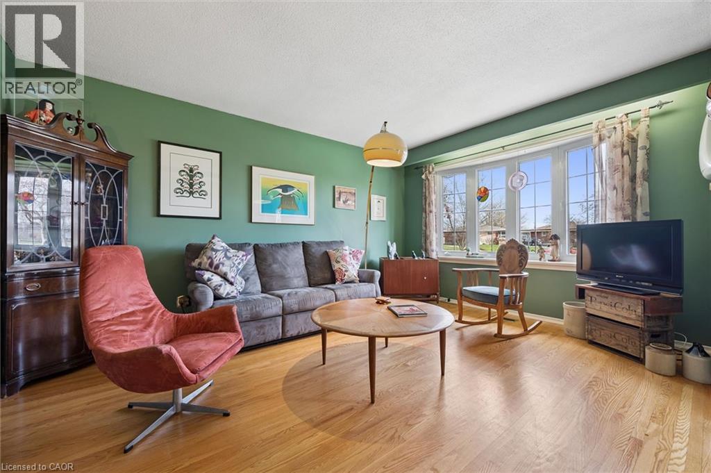 26 PARKHILL Court thumbnail 4