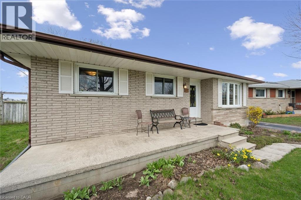 26 PARKHILL Court thumbnail 3