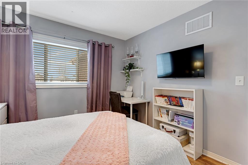 56 FLOCKHART Road thumbnail 32