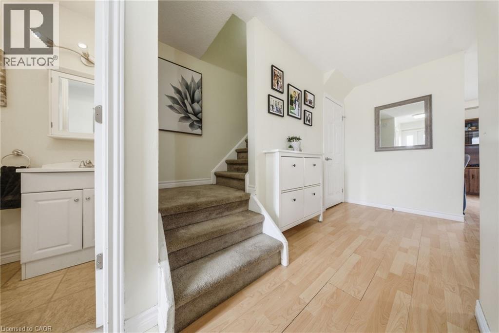 32 MOWAT Boulevard Unit# 41 thumbnail 4