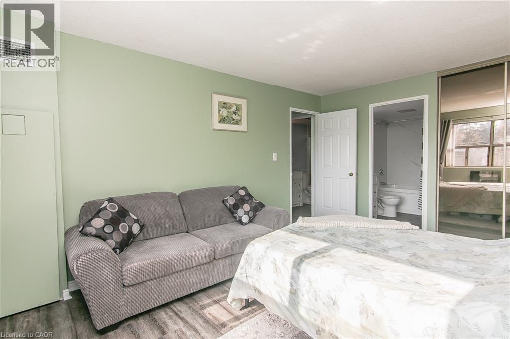 300 KEATS Way Unit# 402 thumbnail 13