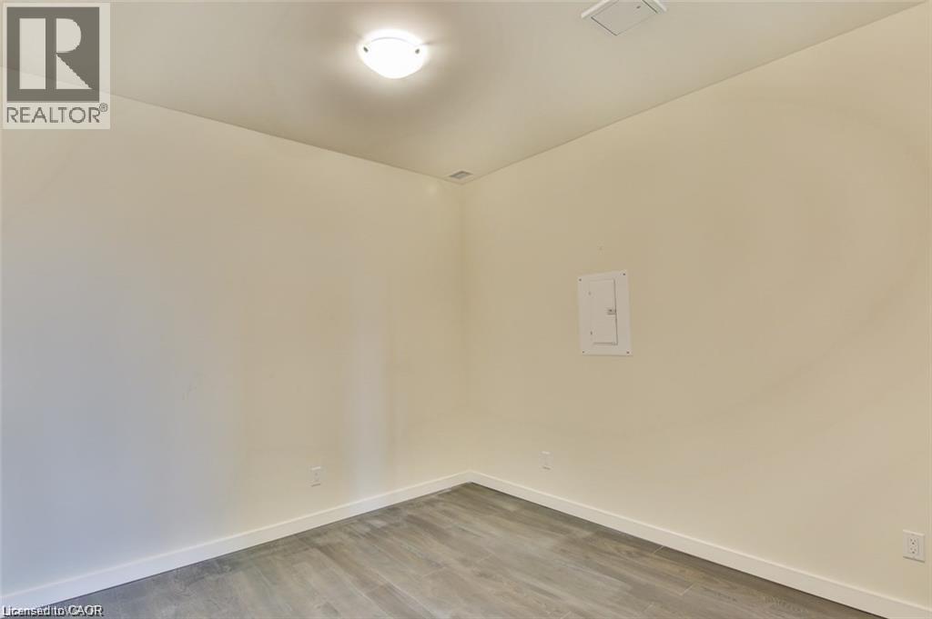 690 KING Street W Unit# 522 thumbnail 12