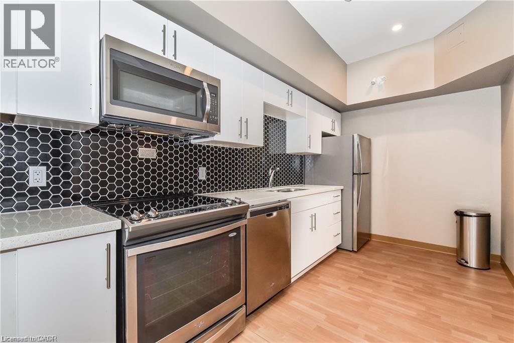 690 KING Street W Unit# 522 thumbnail 15