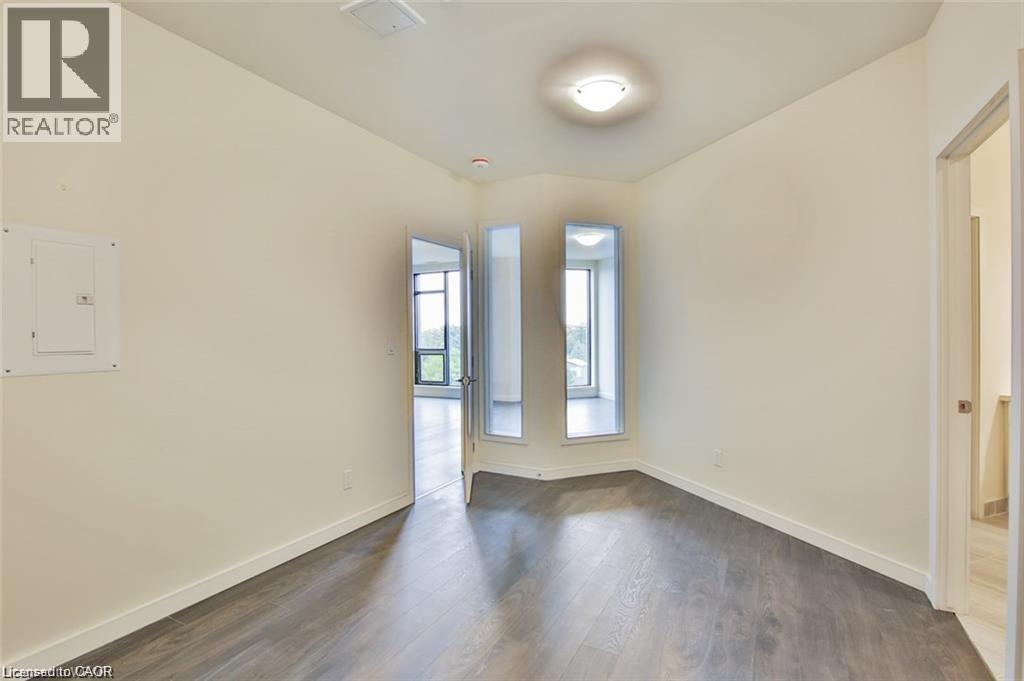 690 KING Street W Unit# 522 thumbnail 26