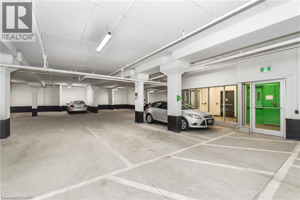 690 KING Street W Unit# 522 thumbnail 17