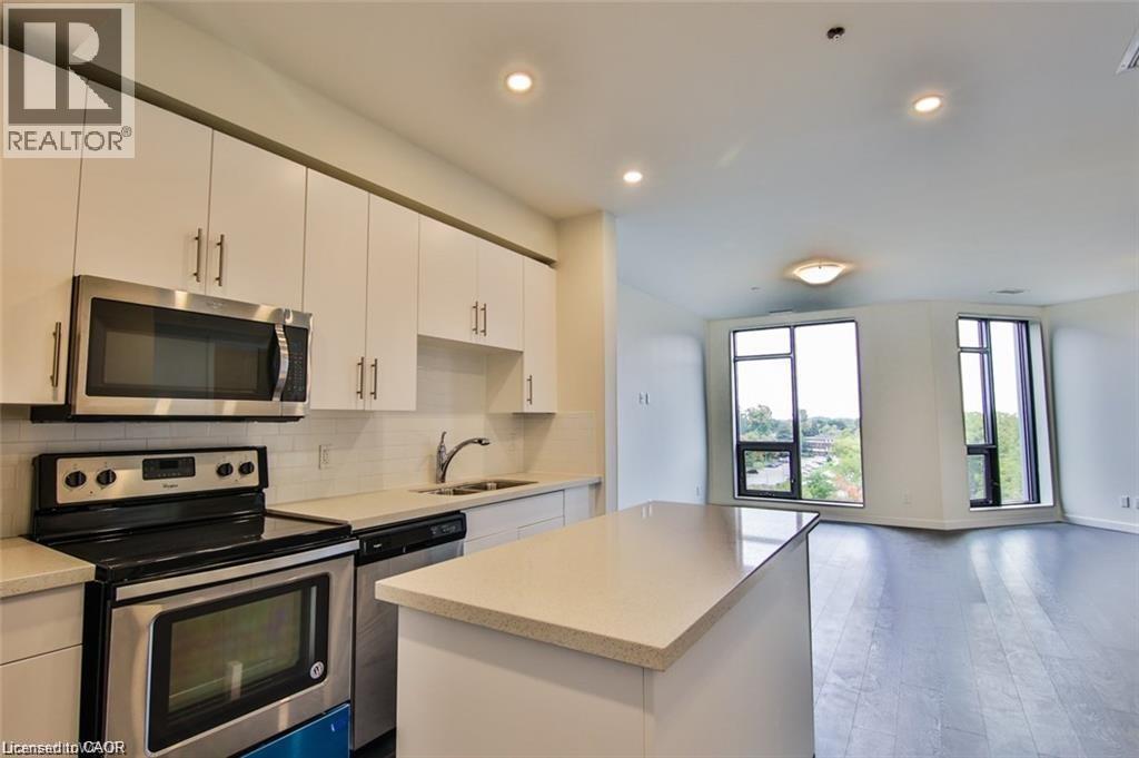 690 KING Street W Unit# 522 thumbnail 4