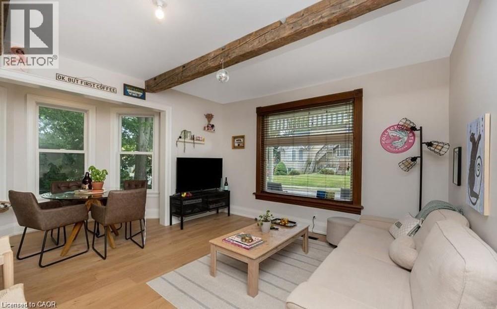 14 YOUNG Street W thumbnail 6