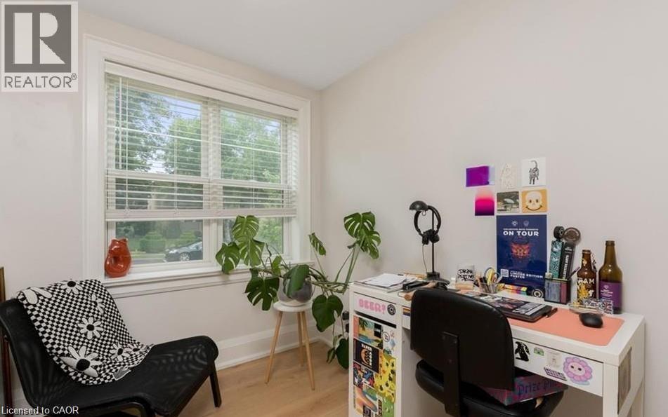 14 YOUNG Street W thumbnail 38