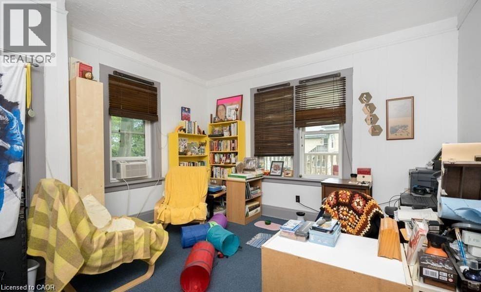 14 YOUNG Street W thumbnail 27