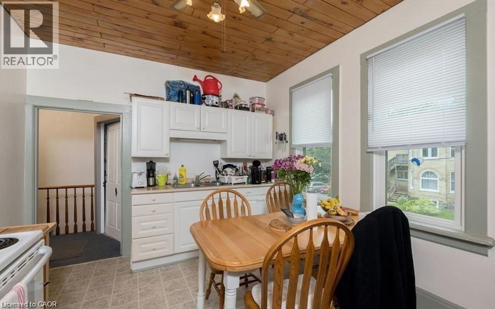 14 YOUNG Street W thumbnail 26