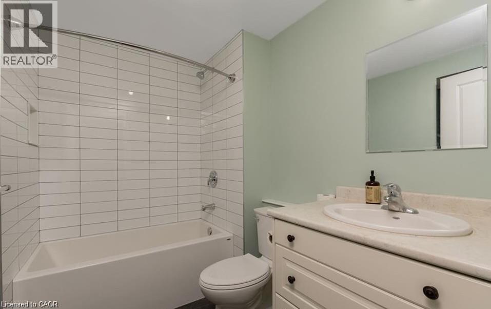 14 YOUNG Street W thumbnail 36