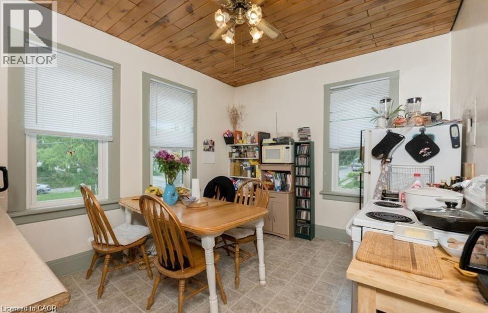 14 YOUNG Street W thumbnail 25