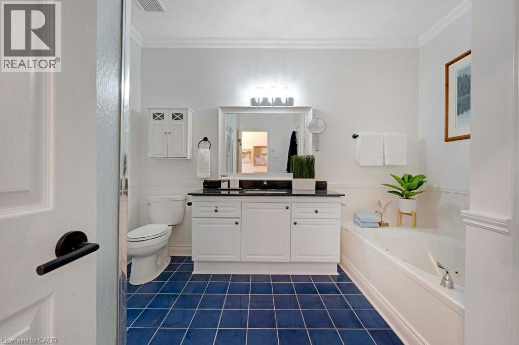 341 GEORGE Street N Unit# 4 thumbnail 16