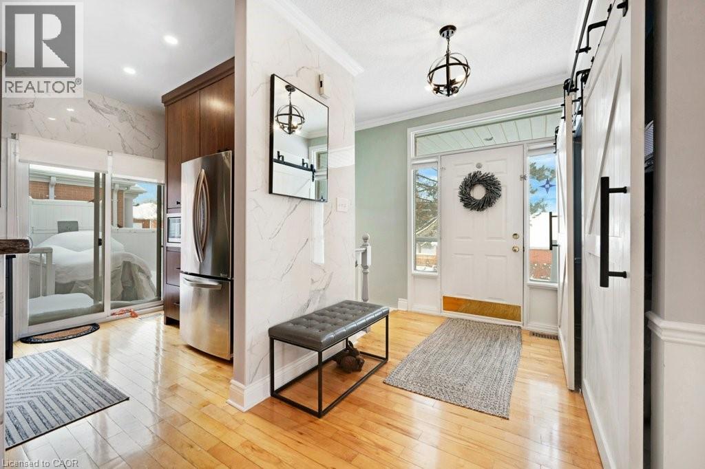 341 GEORGE Street N Unit# 4 thumbnail 2