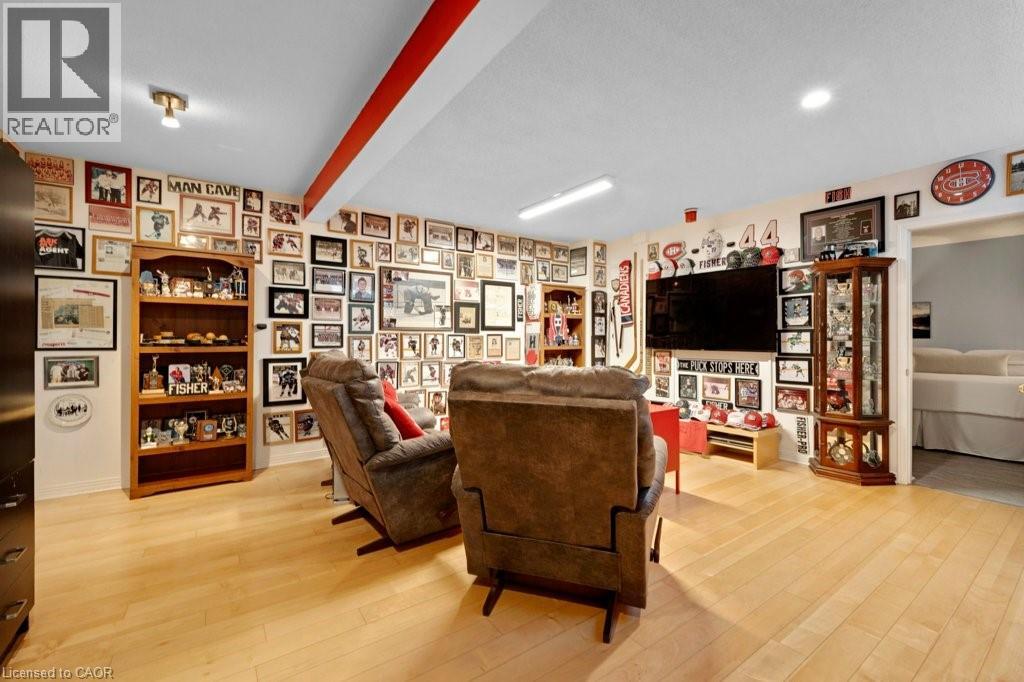 341 GEORGE Street N Unit# 4 thumbnail 24