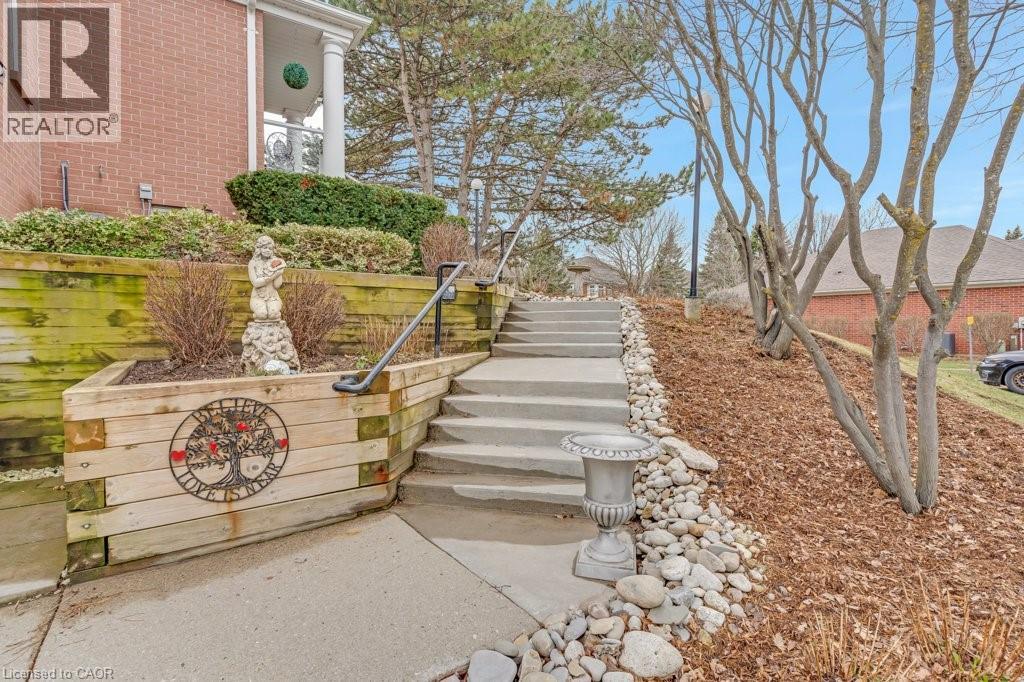 341 GEORGE Street N Unit# 4 thumbnail 30