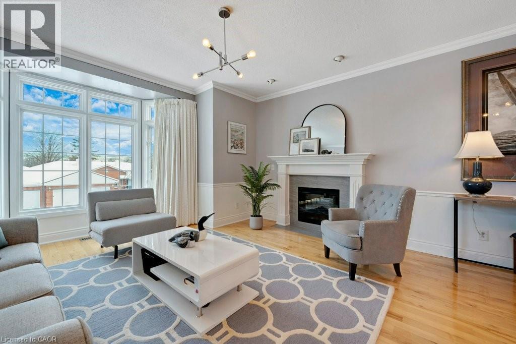 341 GEORGE Street N Unit# 4 thumbnail 5