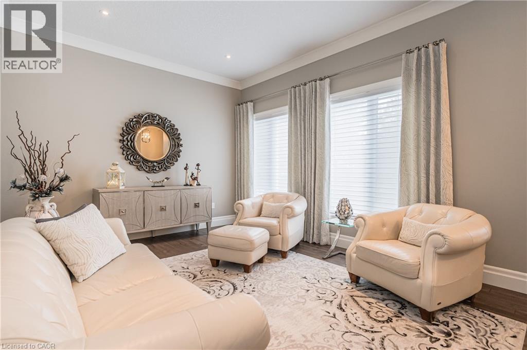 23 HIGHGROVE Court thumbnail 4