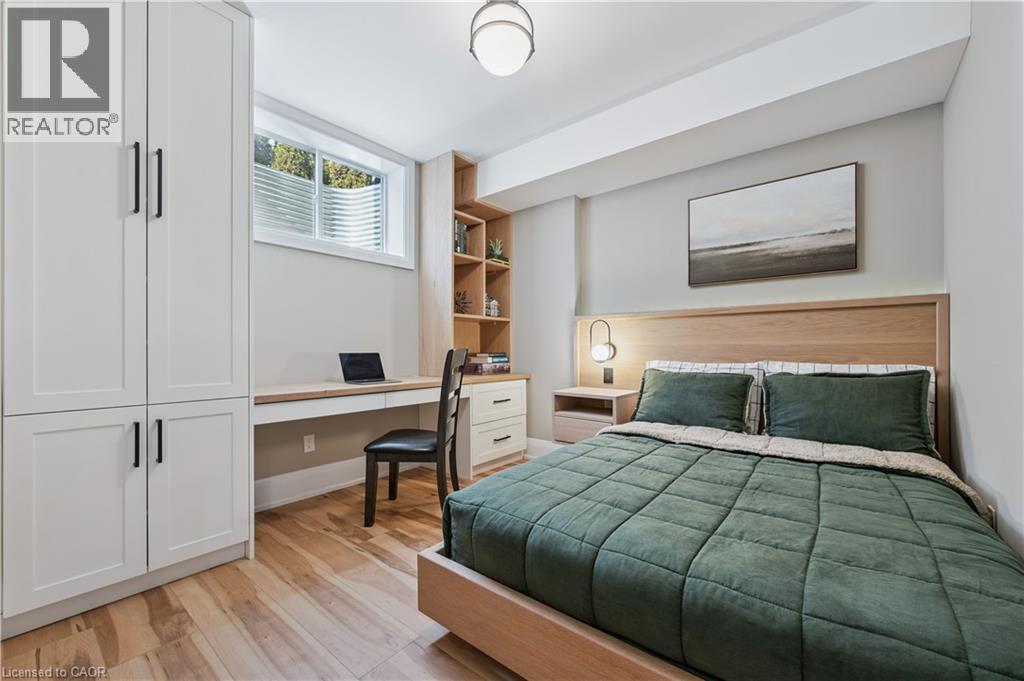 23 HIGHGROVE Court thumbnail 44